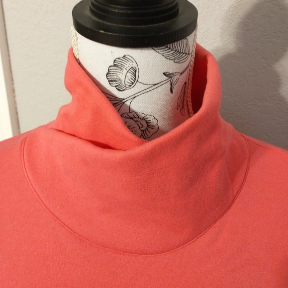 Pink adidas pullover athletic wear - Picture 4 of 6